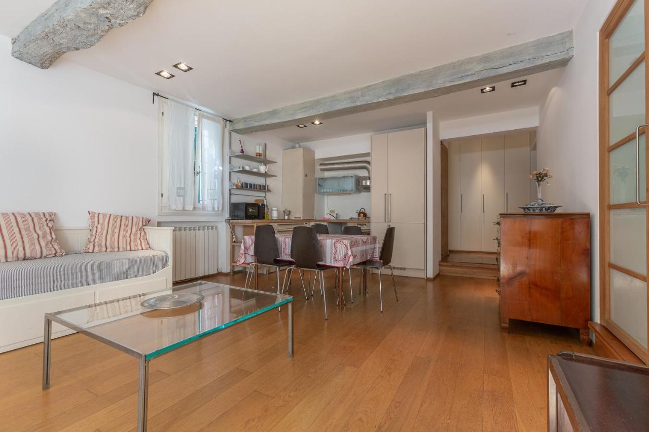 Pleasant Central Apartment With Garden Bologne Extérieur photo